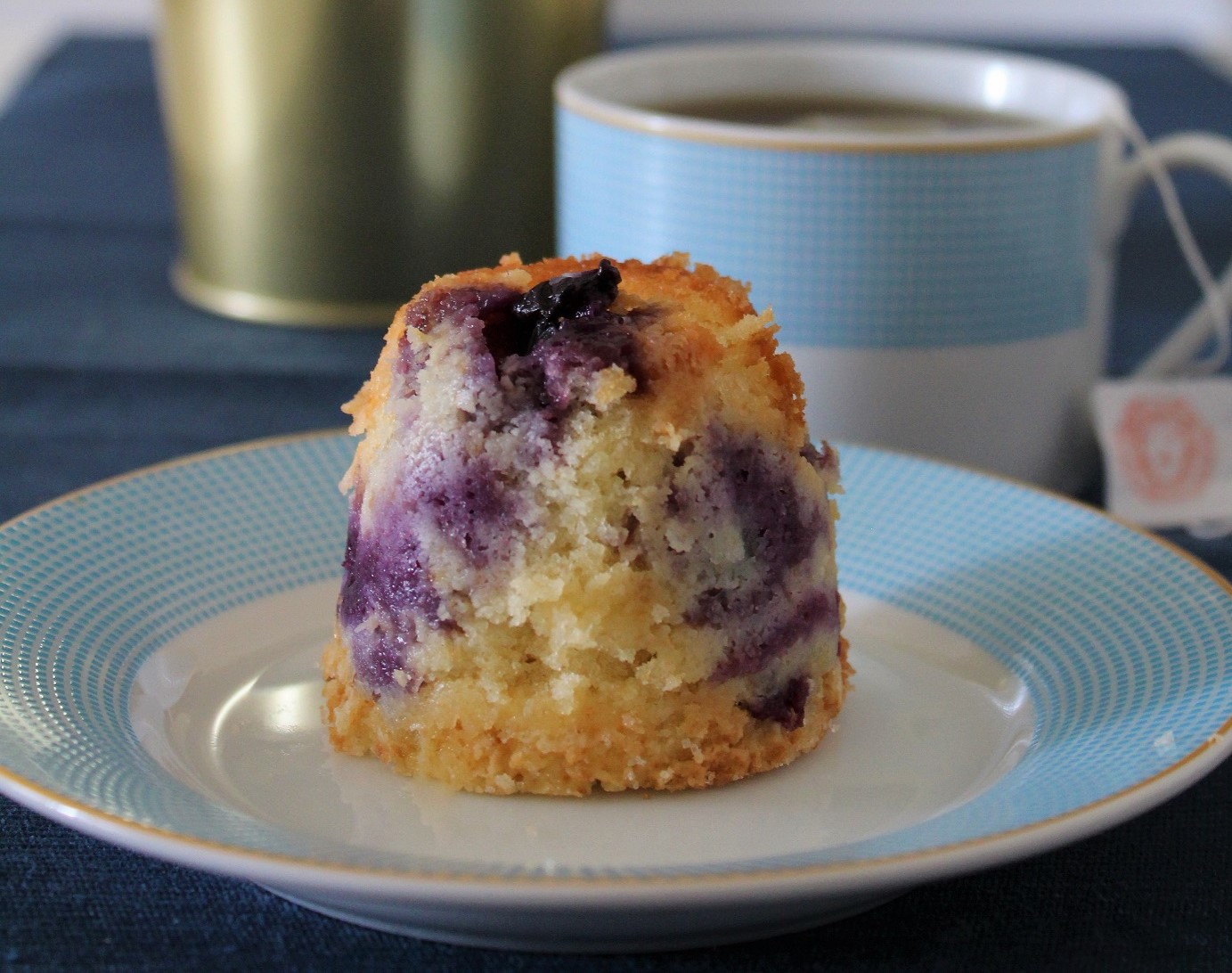 Bolo de limão com mirtilos
