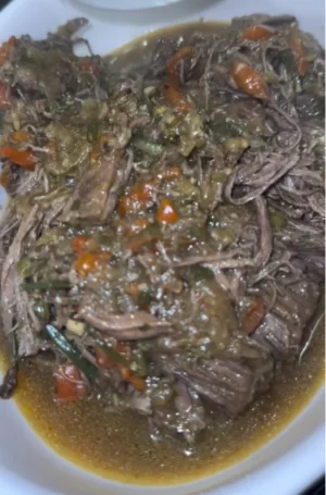 Fraldinha desfiada com cerveja na pressão